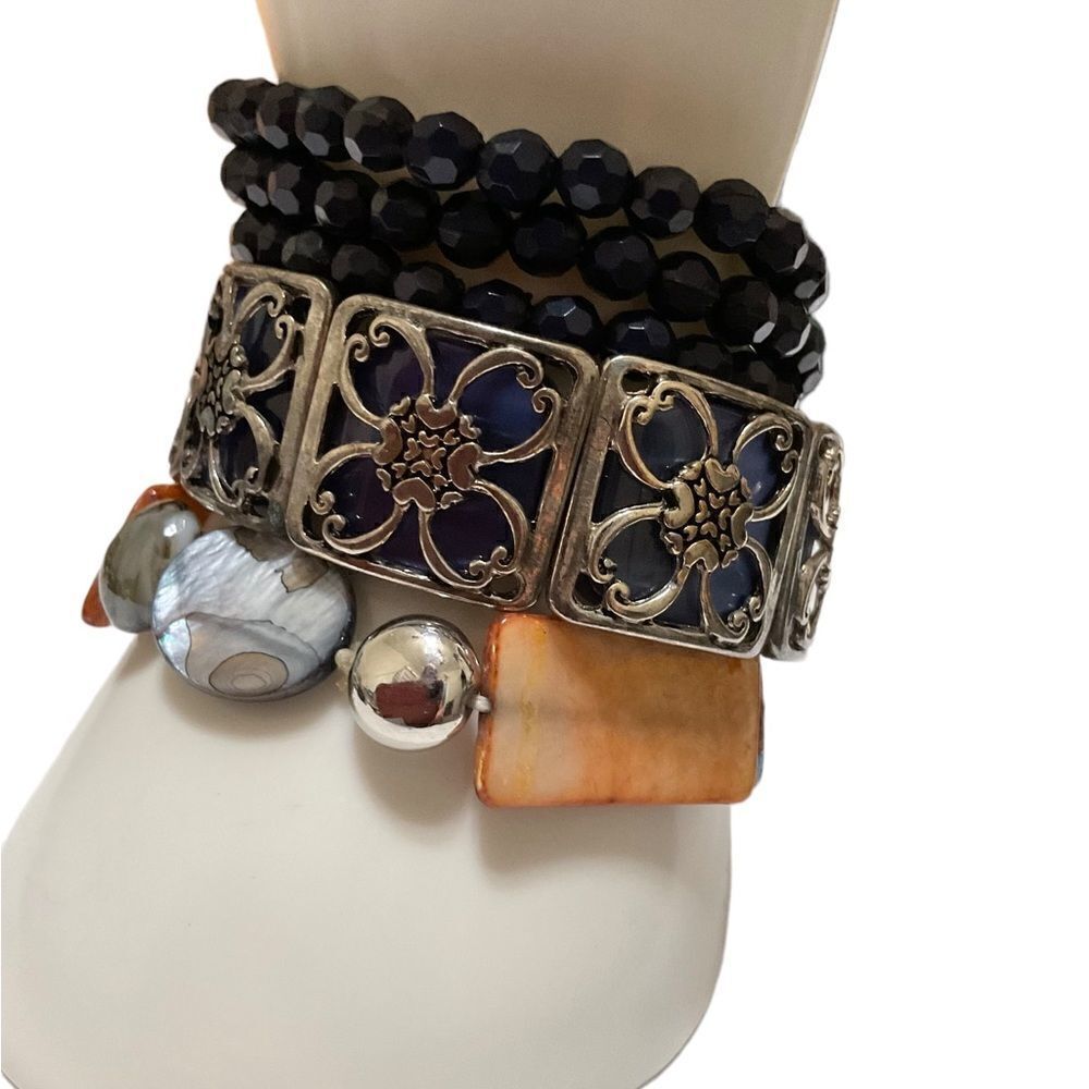 Lot of 3 Bracelets - Picture 3 of 9